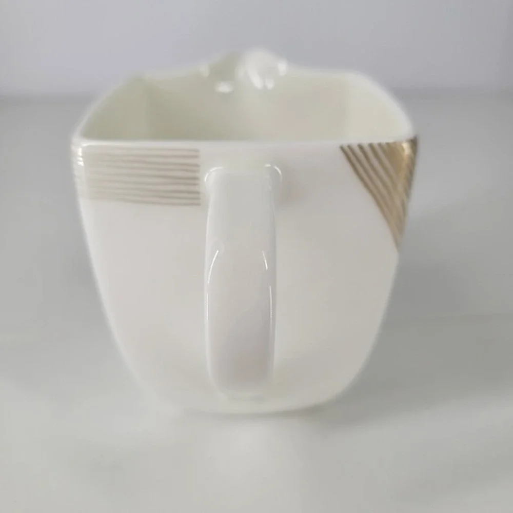 Mikasa Bone China Modern Art AN002 Creamer Pitcher‎ Gold Geometric Design